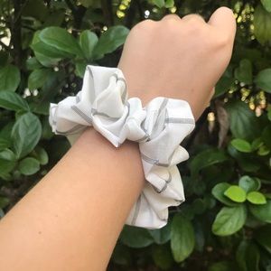 Handmade scrunchie, never used. From my shop.